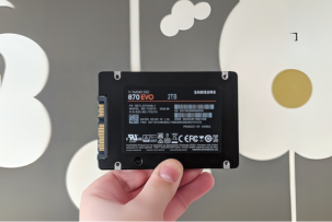 La actualización KB5063878 para Windows 11 24H2 puede provocar daños en discos duros y SSD