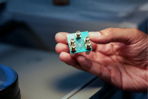 Científicos Desarrollaron un Nuevo Chip de Microondas, Más Rápido y Potente